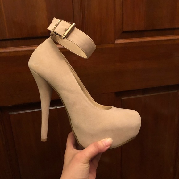 Sexy Tan Ankle Strap Beige Platform Pumps - Picture 1 of 2